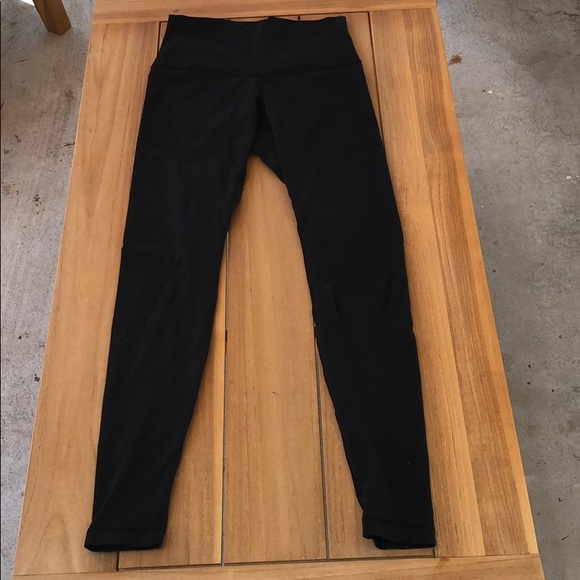 Black Lululemon Leggings - Great Condition! - Picture 1 of 3